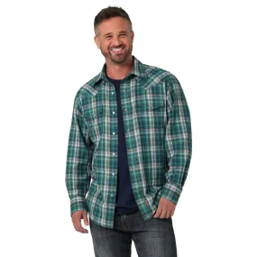 MEN'S WRANGLER RETRO® PREMIUM LONG SLEEVE WESTERN SNAP PLAID SHIRT IN GREEN DAZE