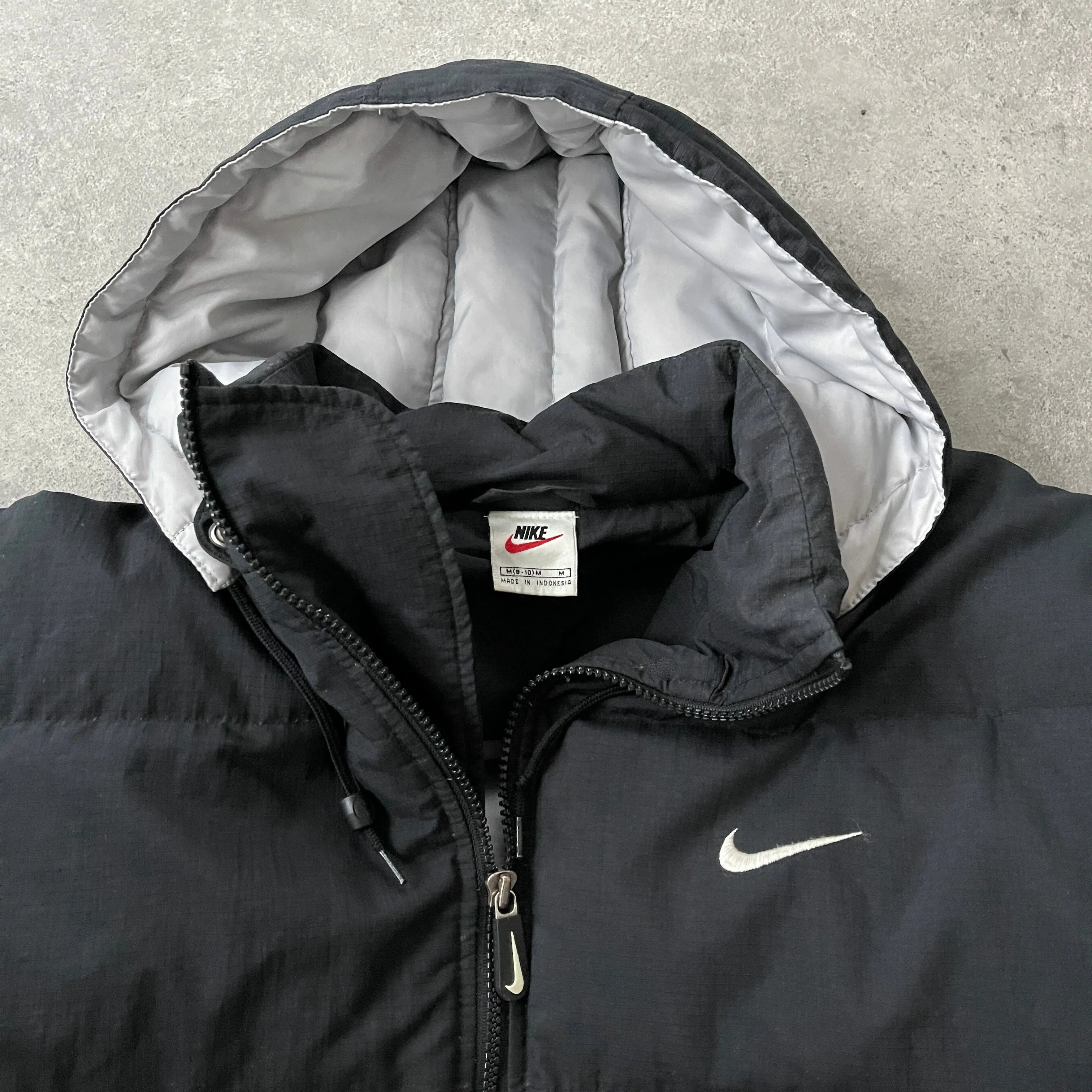 Nike RARE 1990s heavyweight spellout puffer jacket (M)