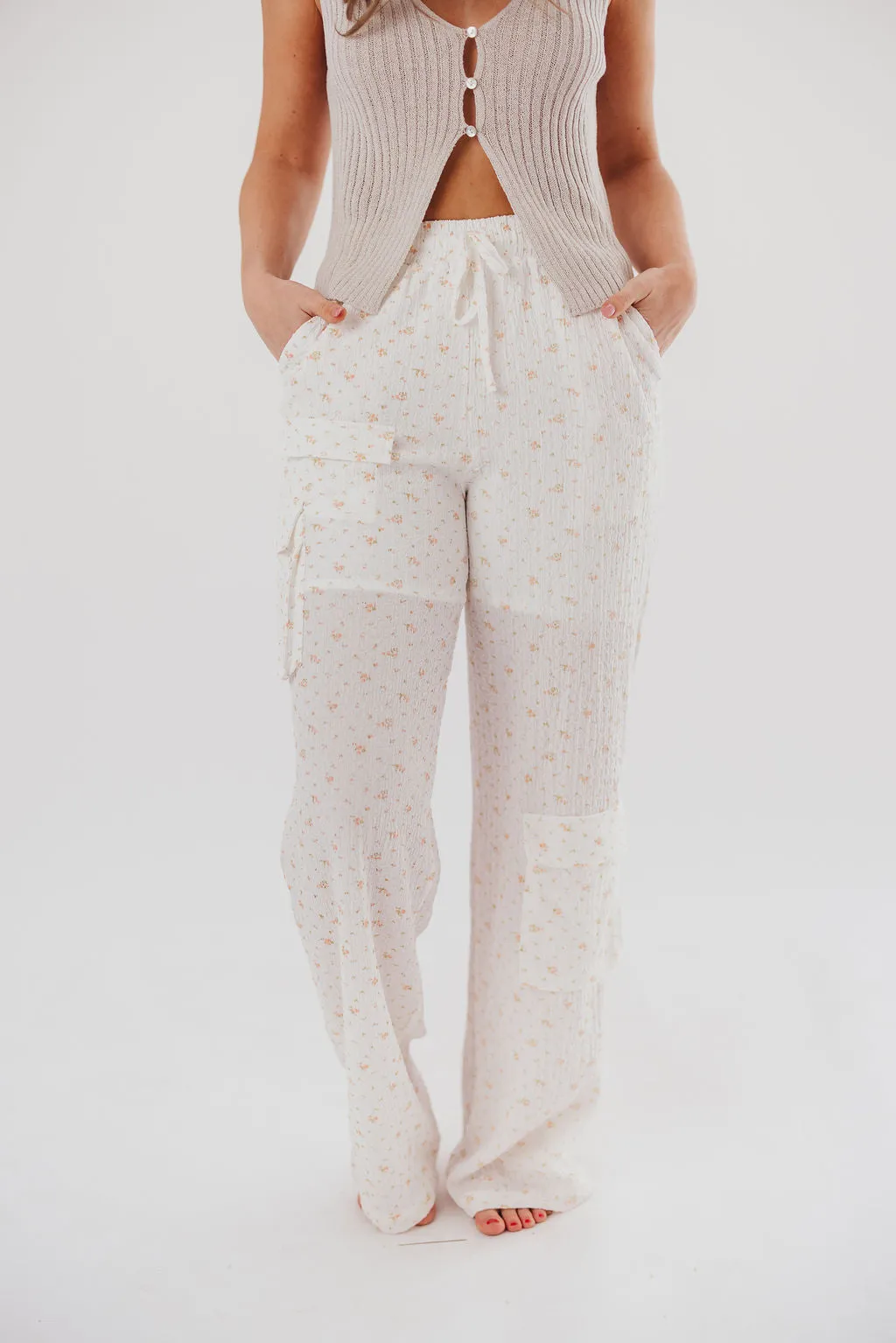 Teagan Crinkle Cargo Pants in Off-White Floral