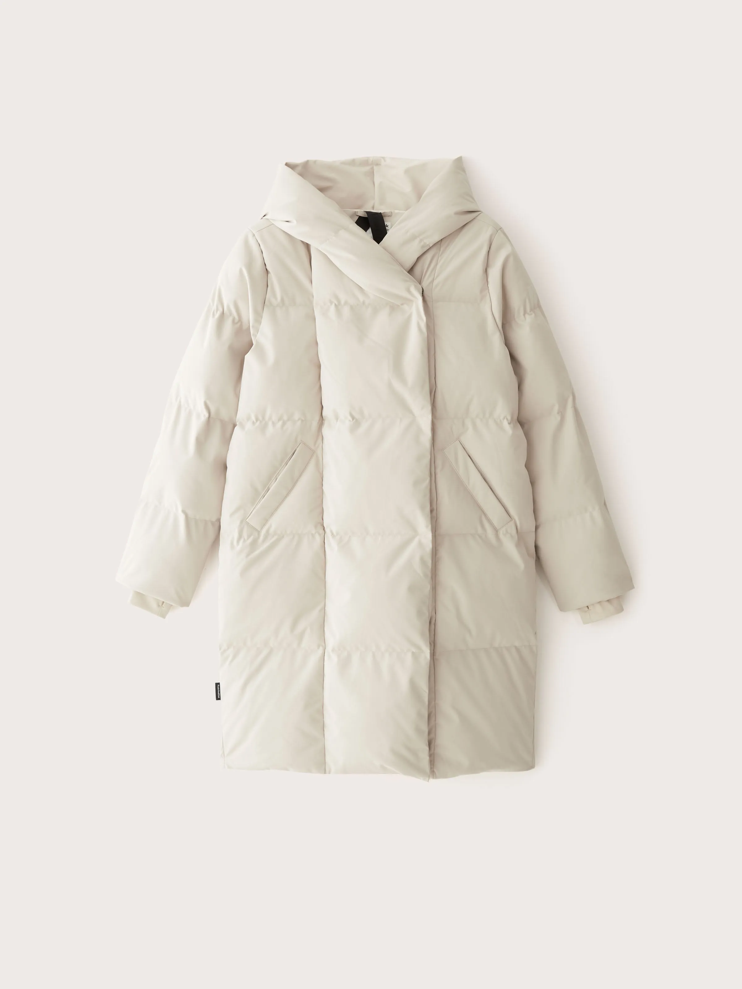 The Hygge Puffer Coat in Silver Lining